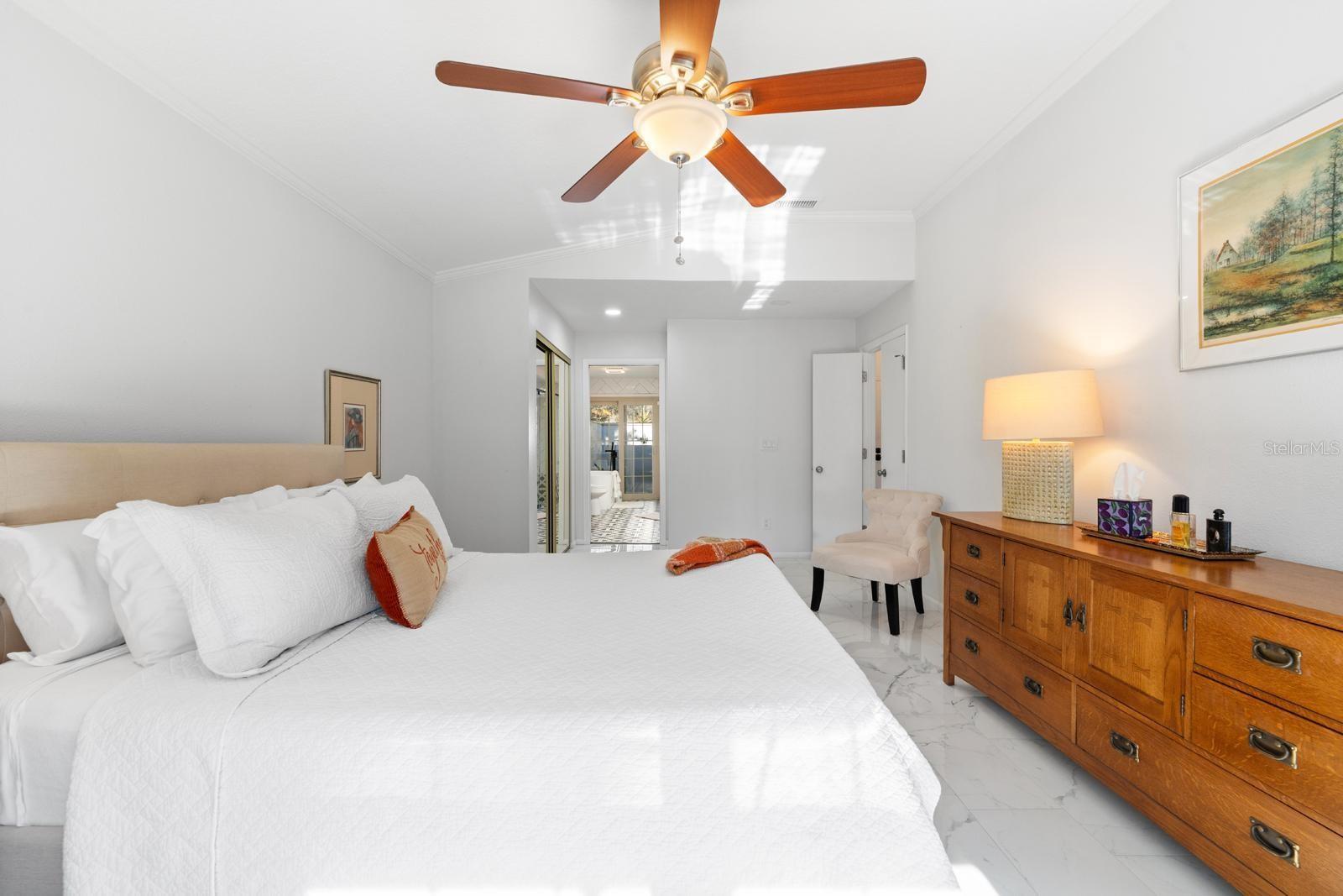 767 CAYA COSTA CT NE