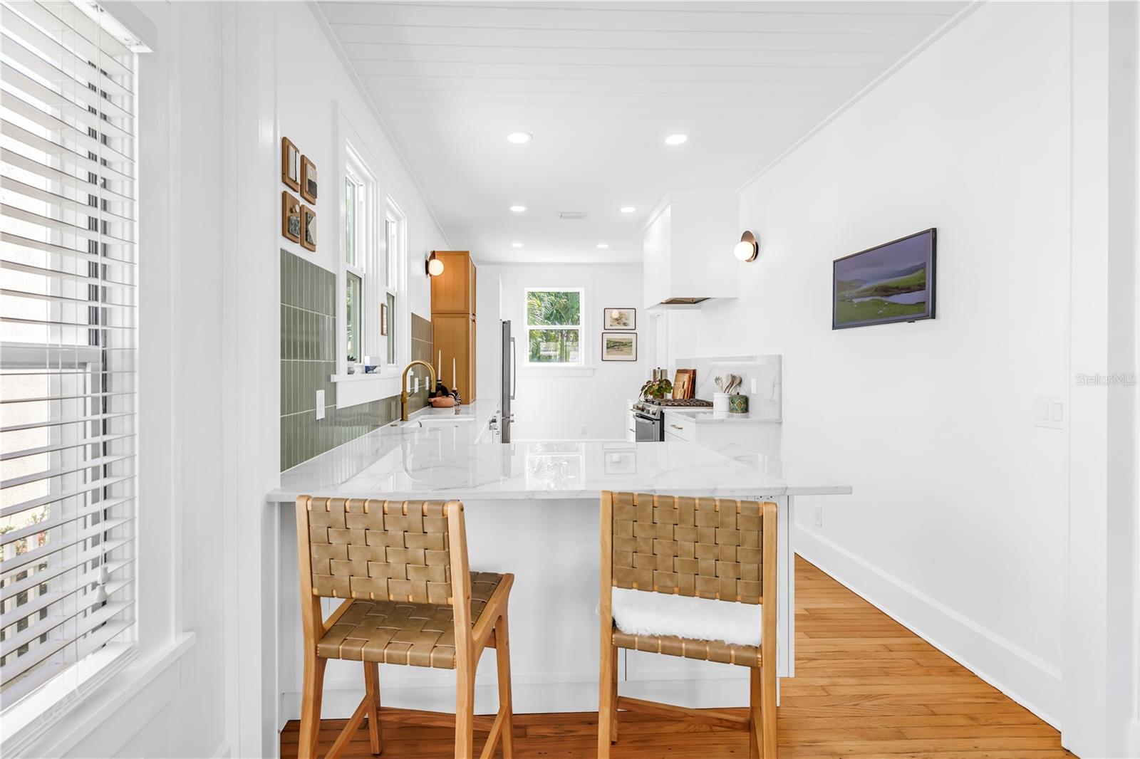 2850 DARTMOUTH AVE N