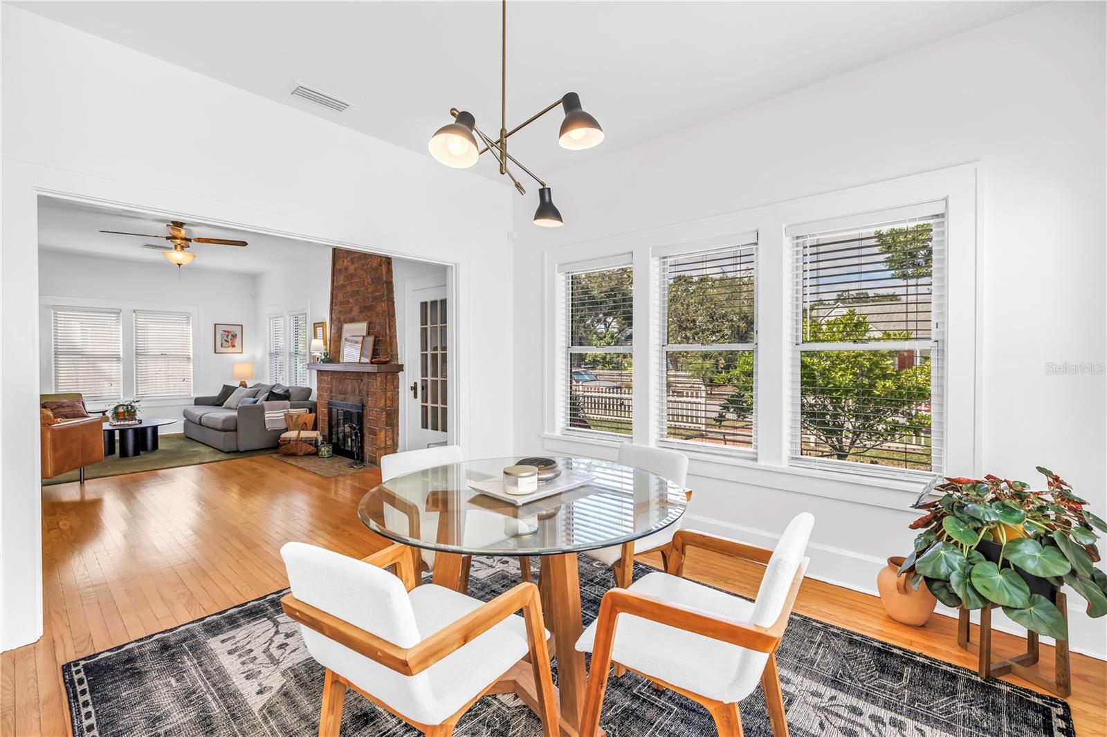 2850 DARTMOUTH AVE N