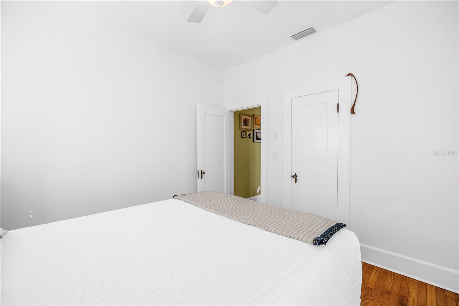 2850 DARTMOUTH AVE N