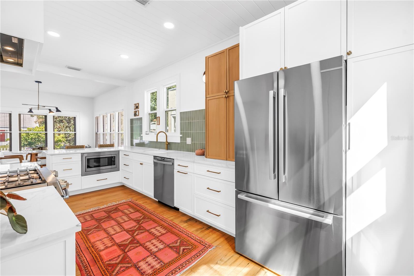 2850 DARTMOUTH AVE N