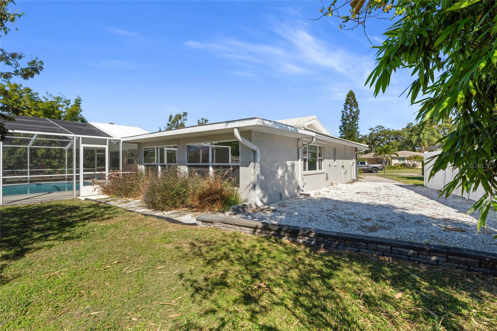 13632 IMPERIAL GROVES DR S