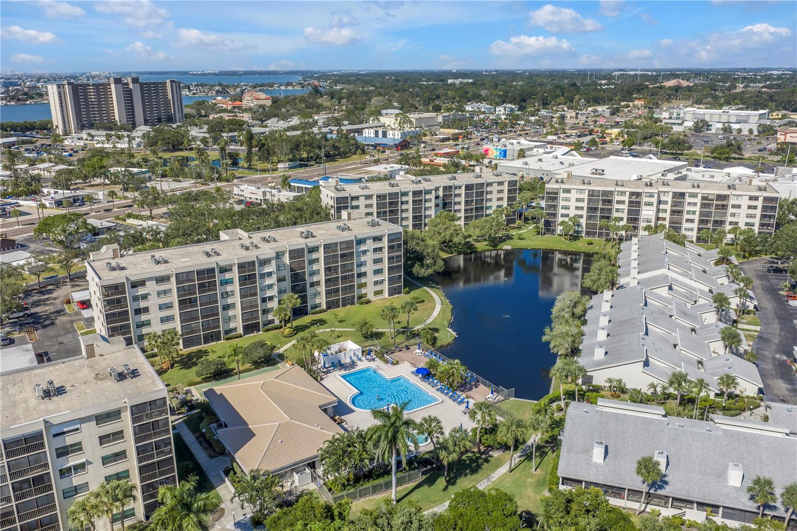 1320 PASADENA AVE S #203