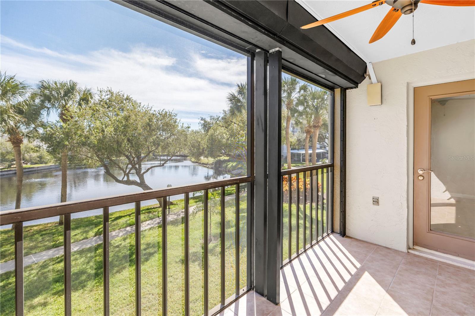 1320 PASADENA AVE S #203