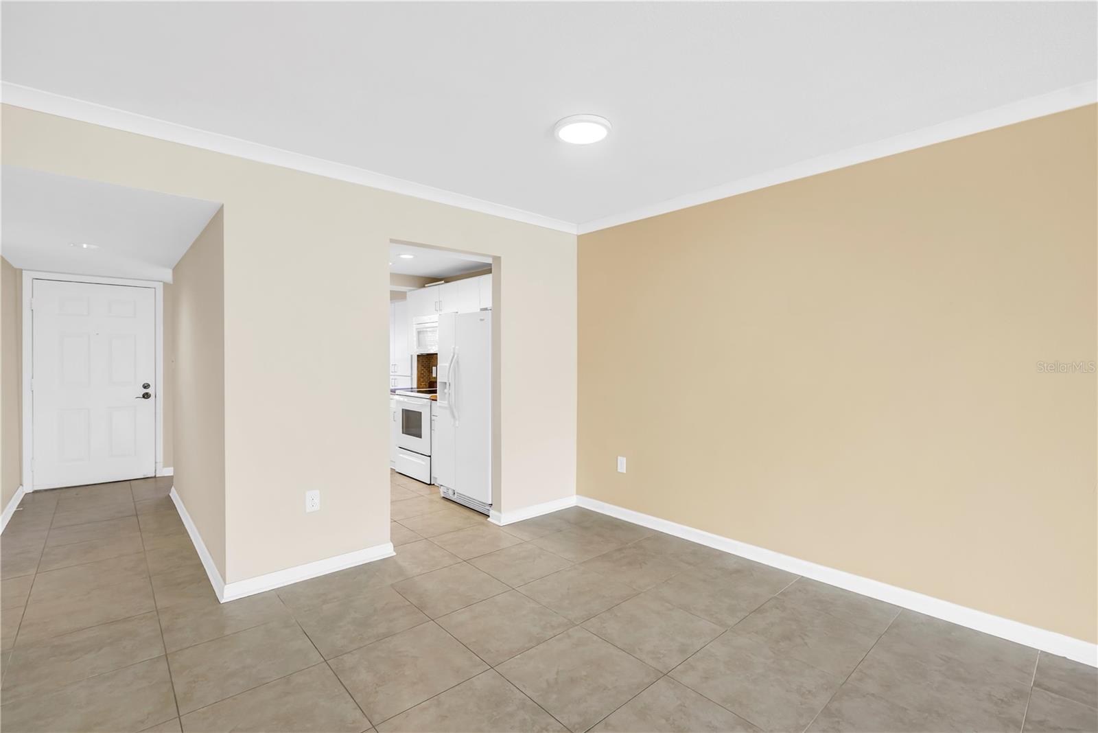 1320 PASADENA AVE S #203