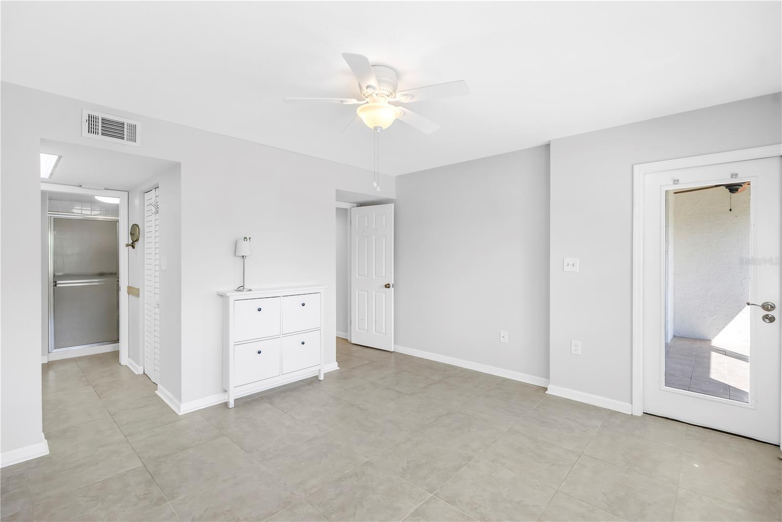 1320 PASADENA AVE S #203