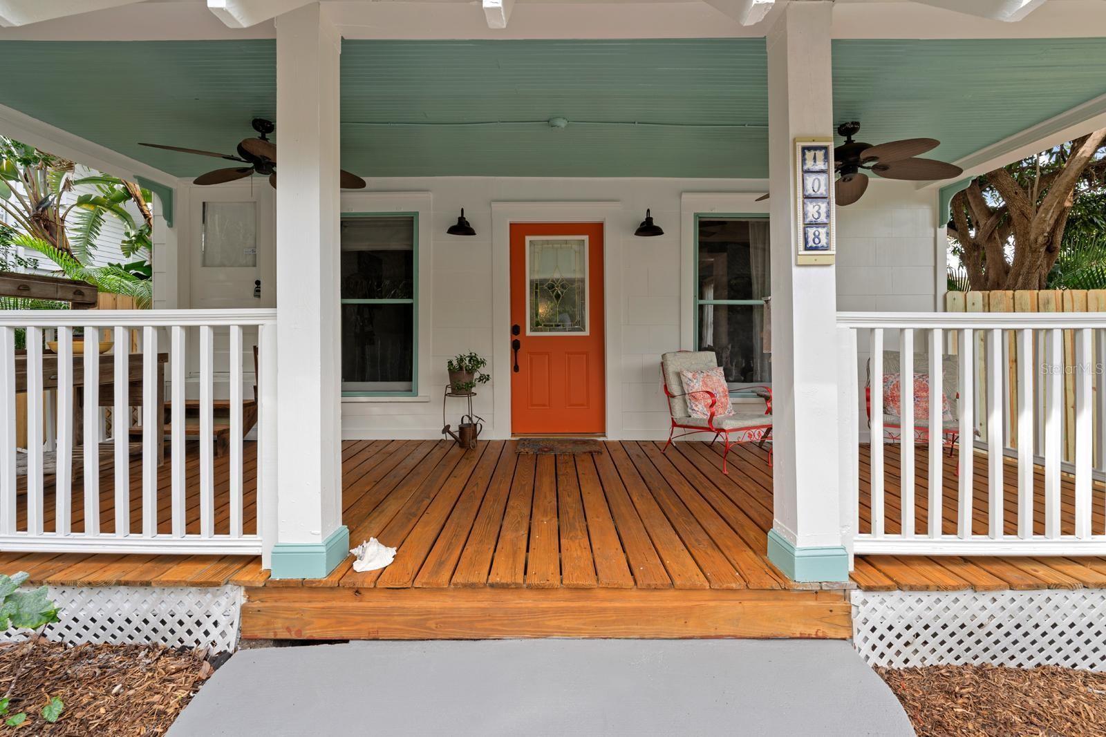 1038 CRESCENT LAKE DR N