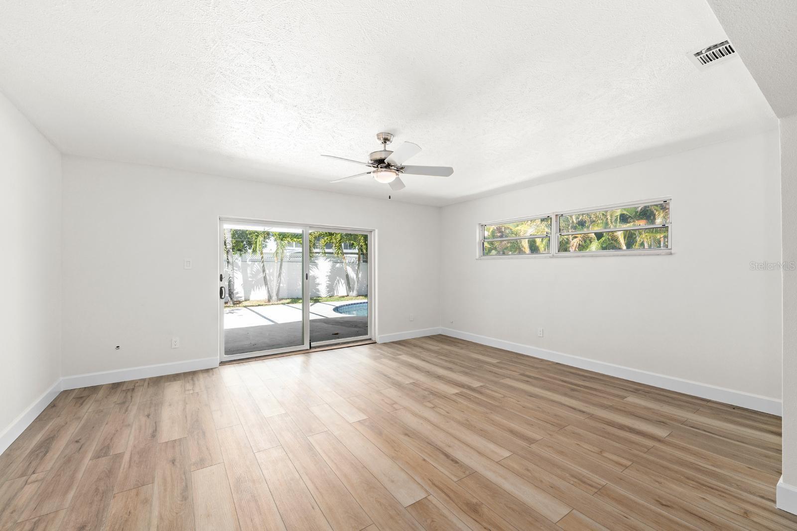 4540 BAYSHORE BLVD NE