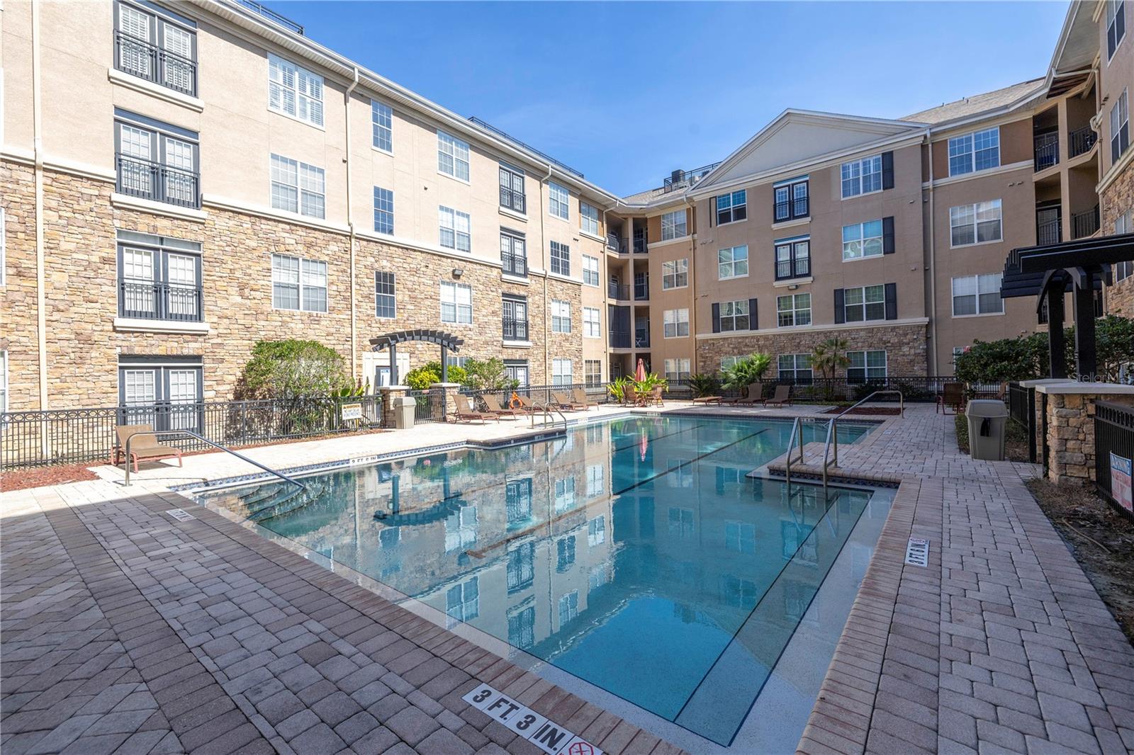 4221 W SPRUCE ST #1325