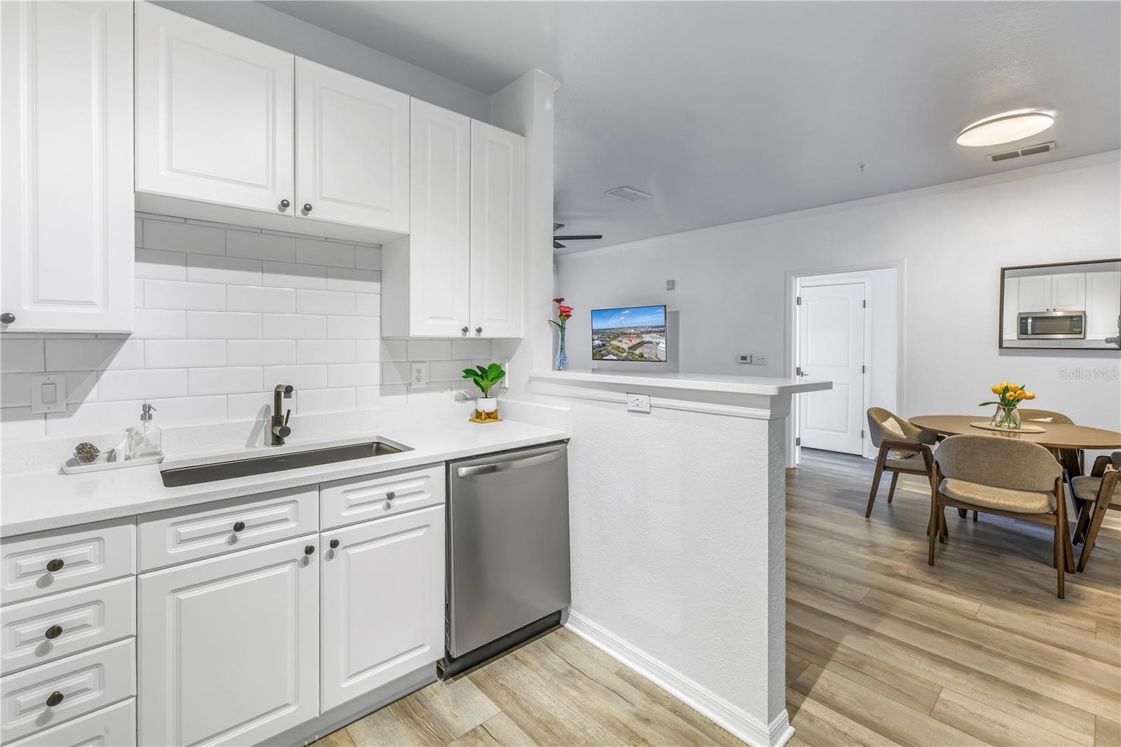 4221 W SPRUCE ST #1325