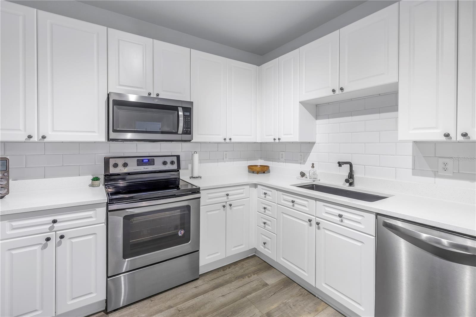 4221 W SPRUCE ST #1325