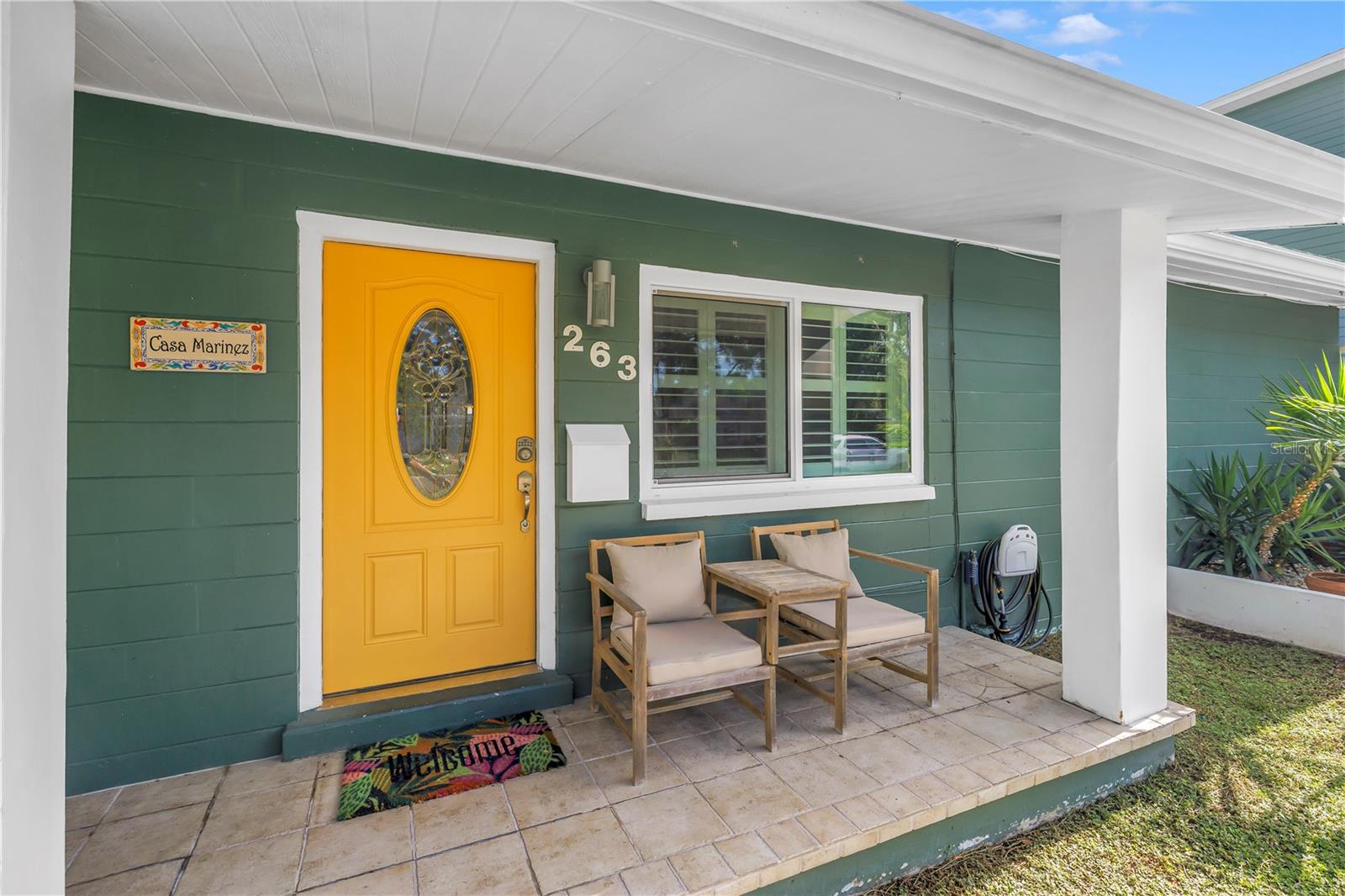 263 42ND AVE NE