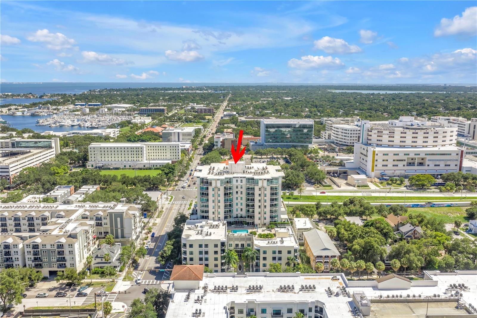 400 4TH AVE S #207
