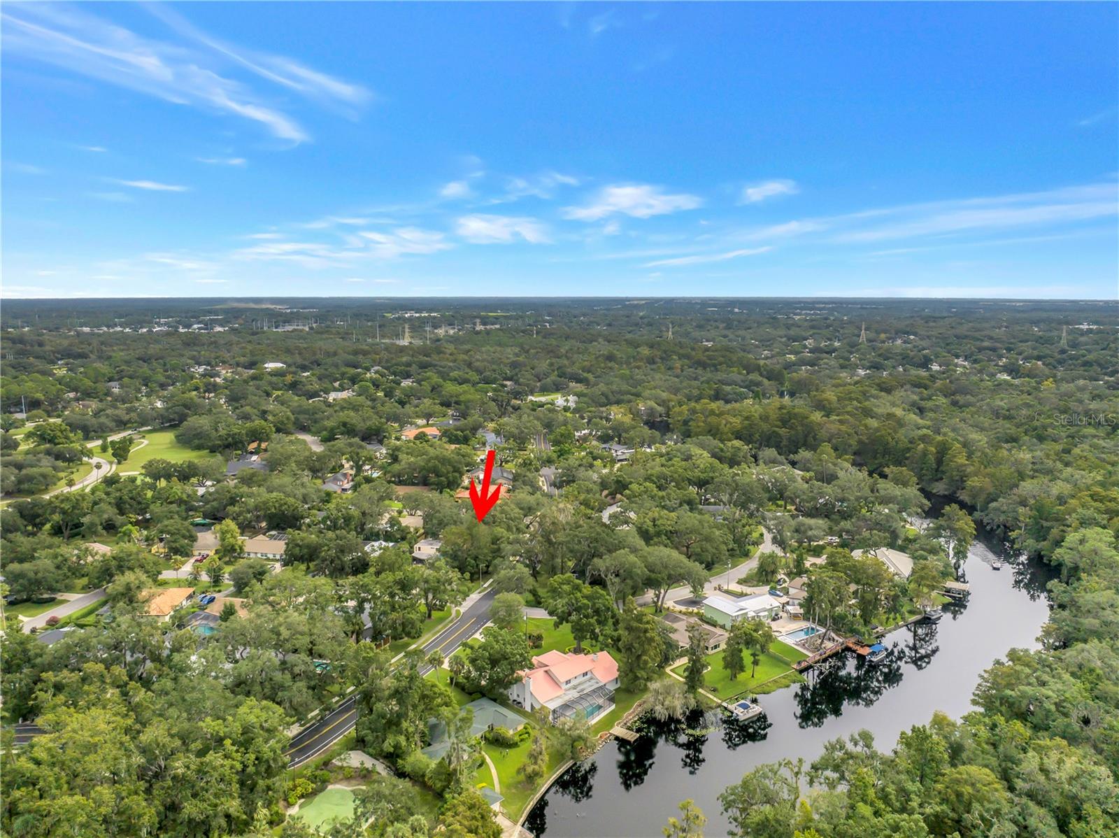 1116 N RIVERHILLS DR