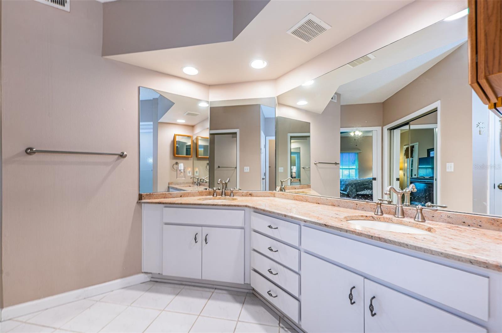 11535 SHIPWATCH WAY #1028