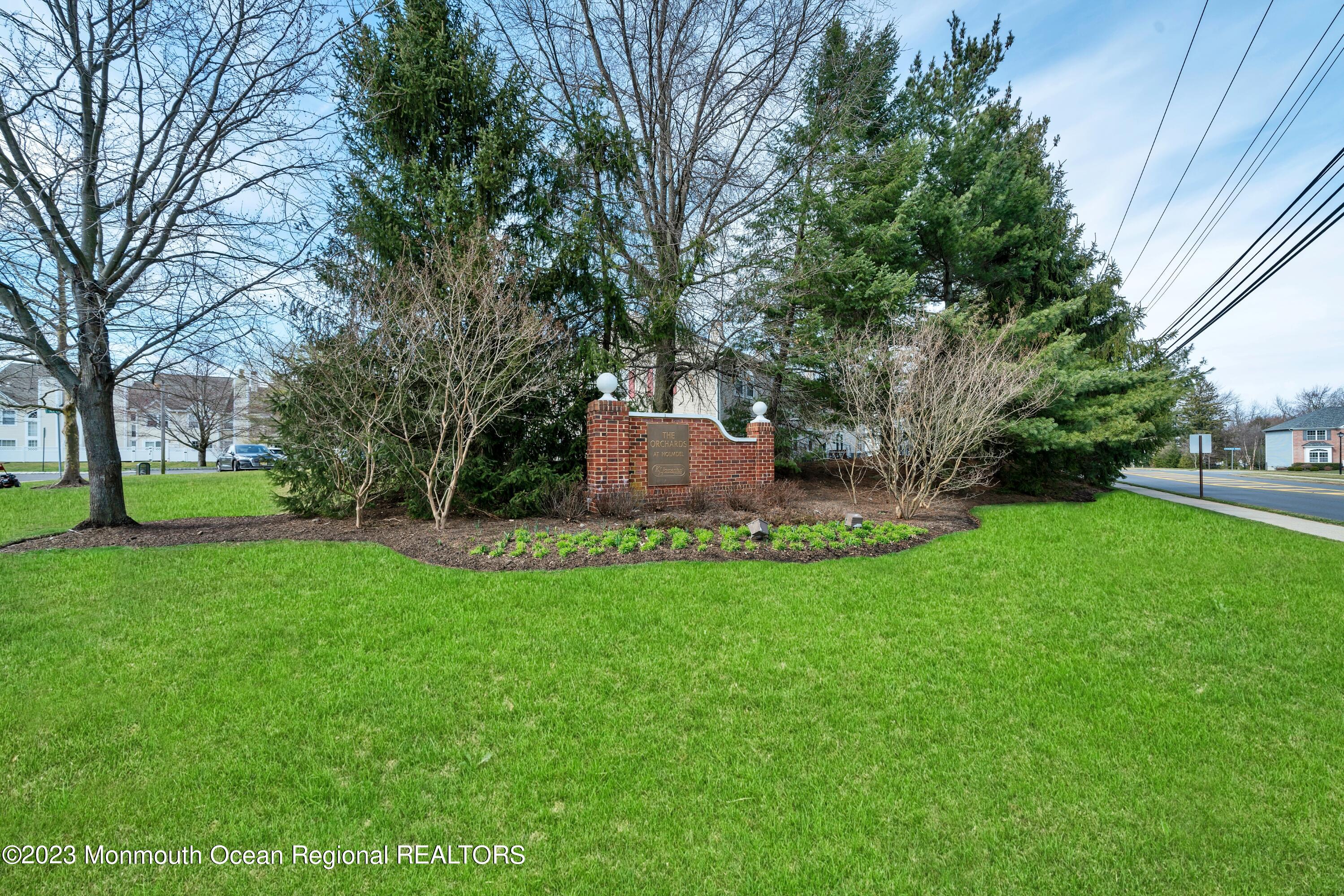 37 Fox Meadow Lane