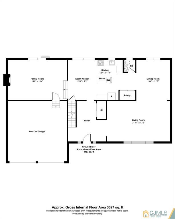 Ground-floor plan with a two-car garage, family room, eat-in kitchen, dining room and living room.