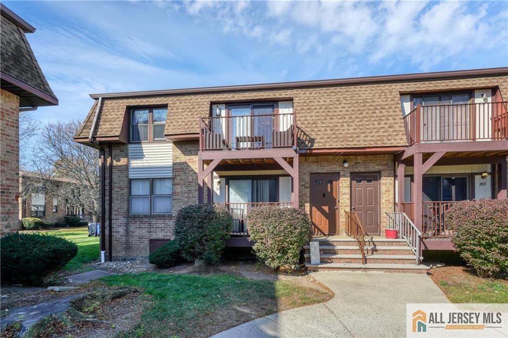 202 N Oaks Boulevard