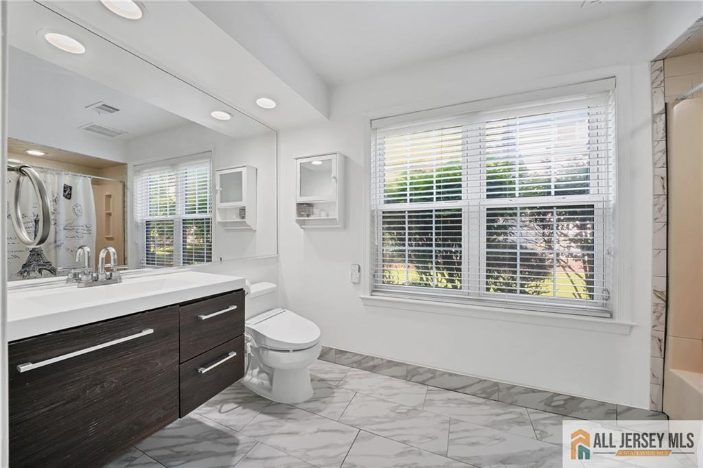 902 Meadow Court # 902