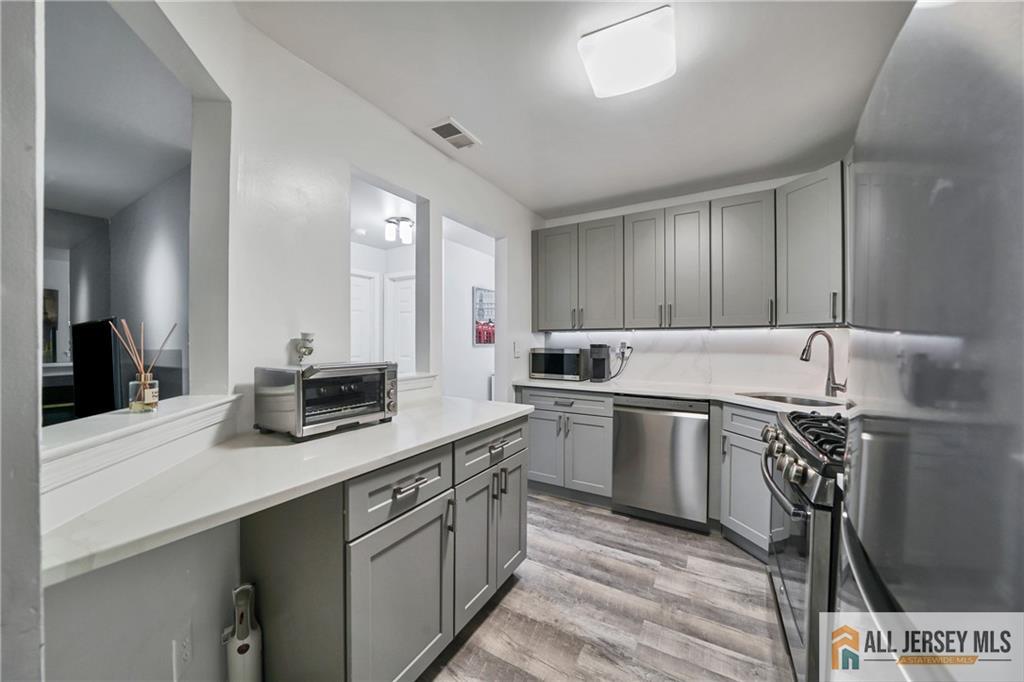 902 Meadow Court # 902
