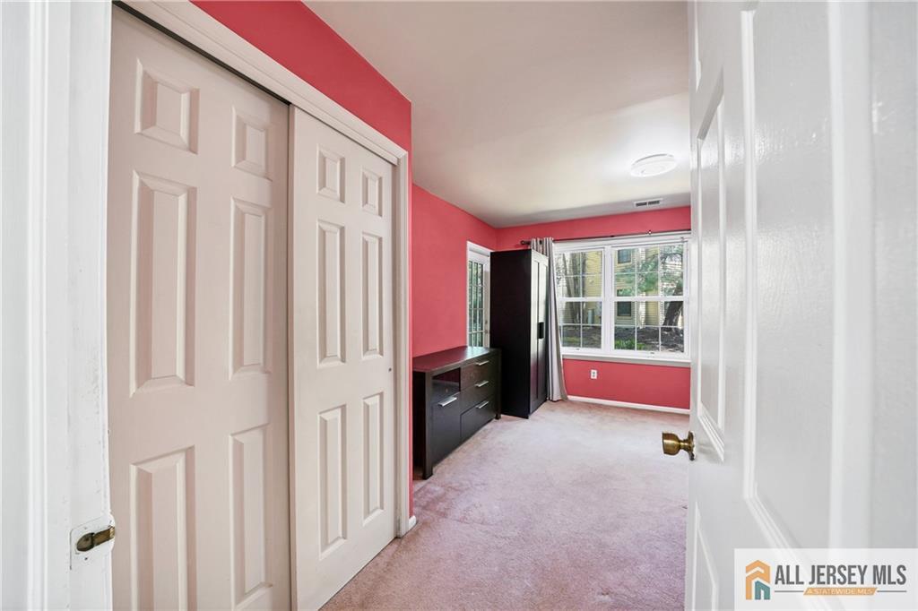 902 Meadow Court # 902