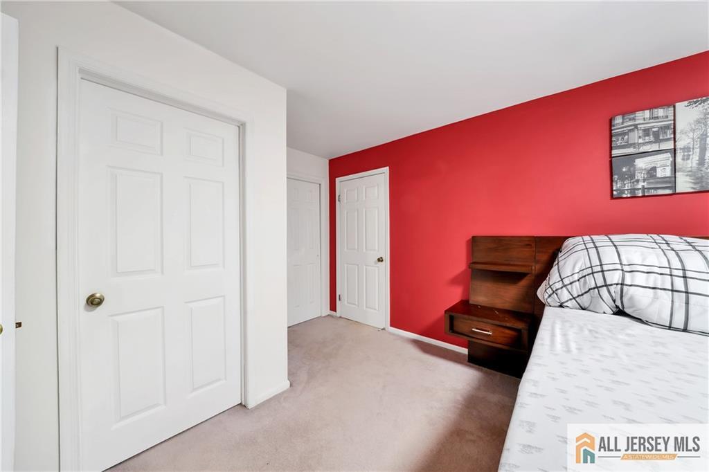 902 Meadow Court # 902