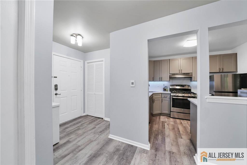 902 Meadow Court # 902