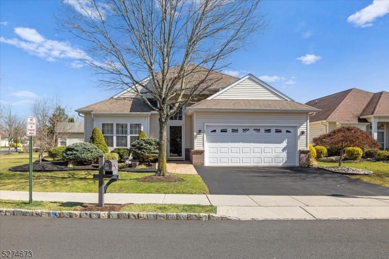 28 Daulton Dr