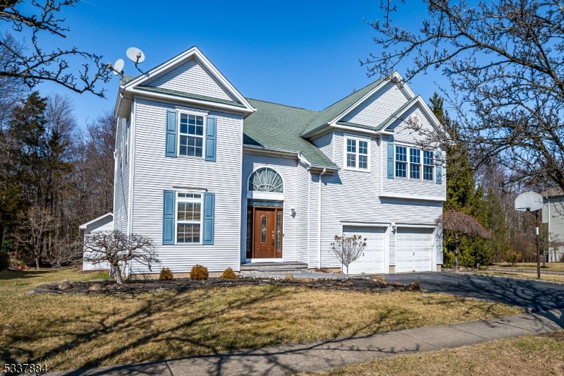 28 Blackstone Dr