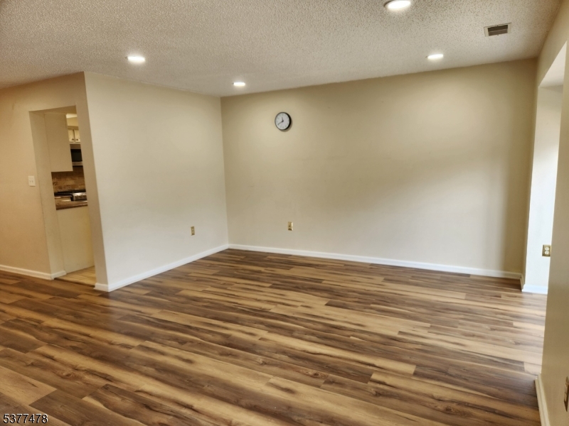 502 Dunn Cir