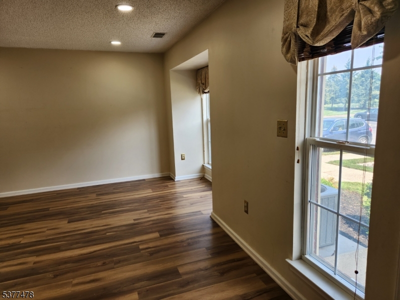 502 Dunn Cir