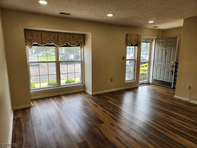 502 Dunn Cir