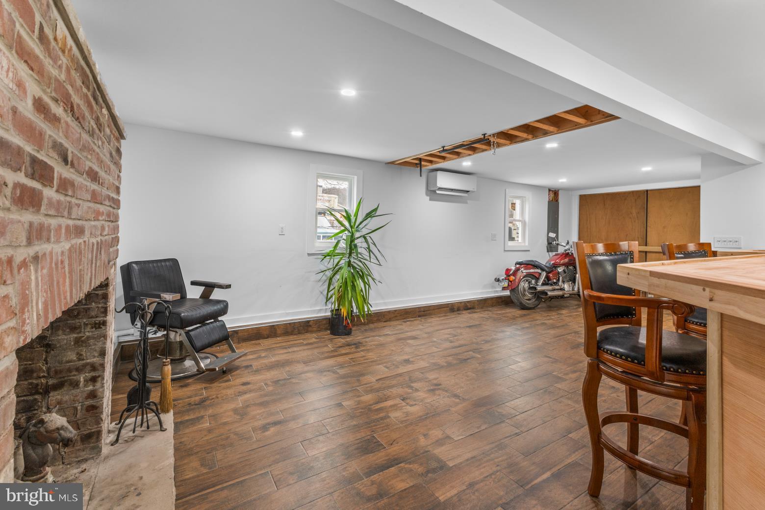 89 ASBURY BROADWAY ROAD