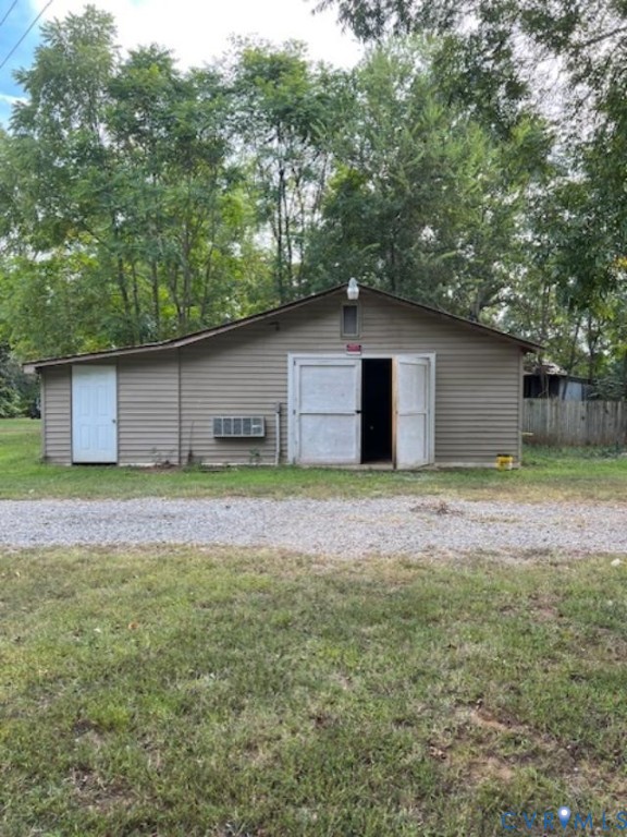 415 Garretts Mill Rd