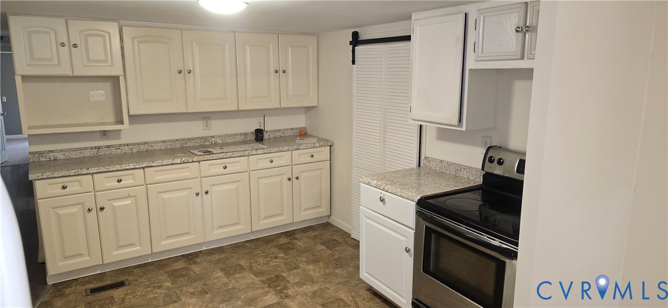 415 Garretts Mill Rd