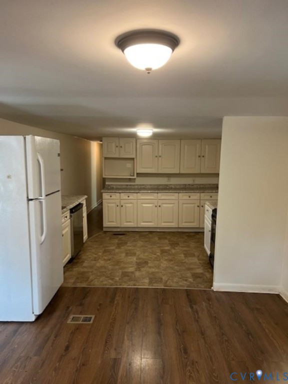 415 Garretts Mill Rd