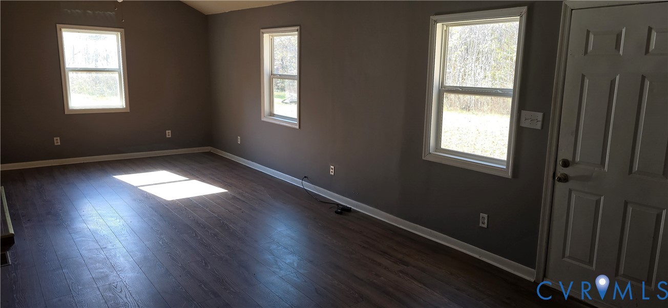 415 Garretts Mill Rd