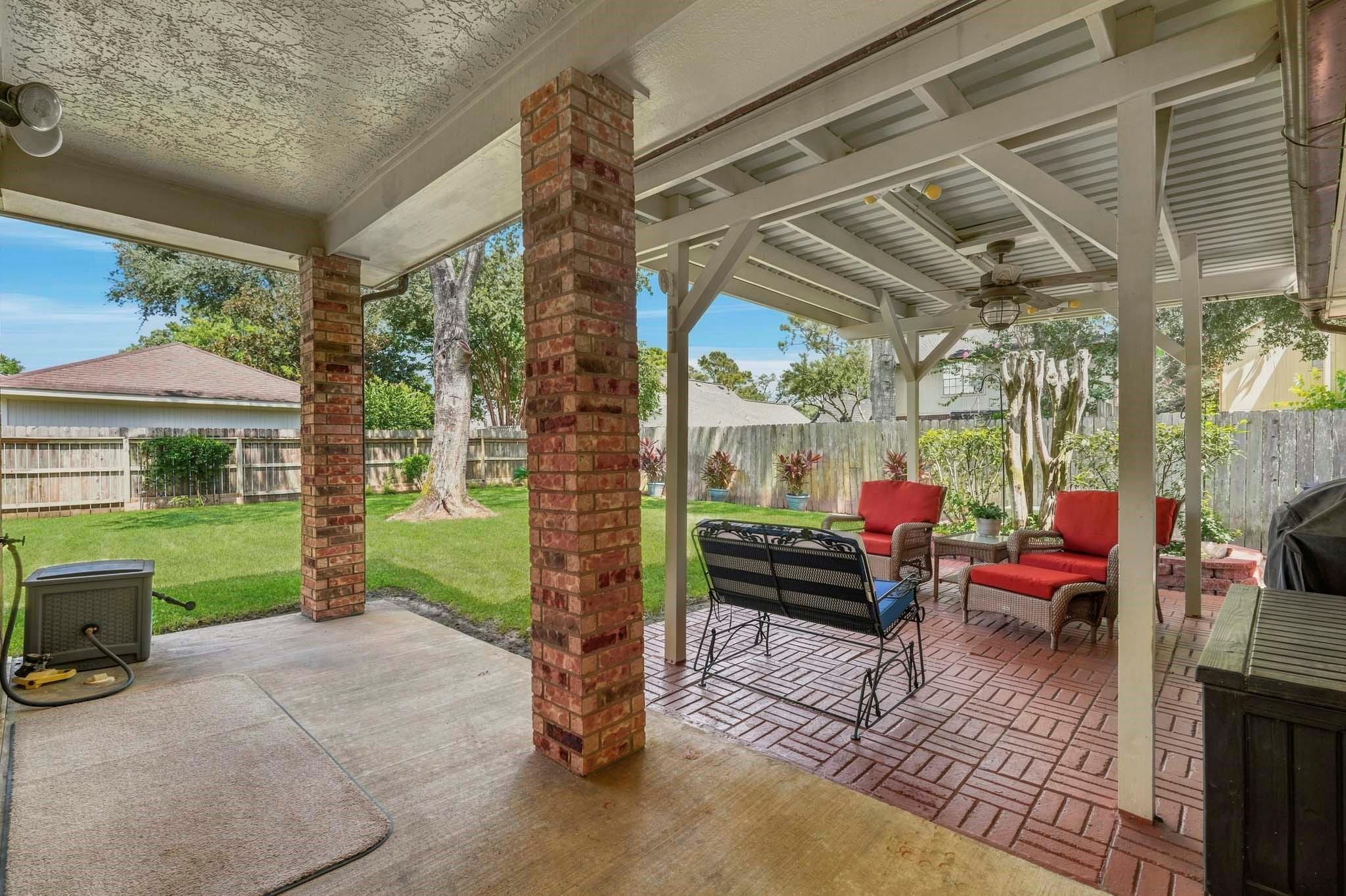 23027 Red River Drive
