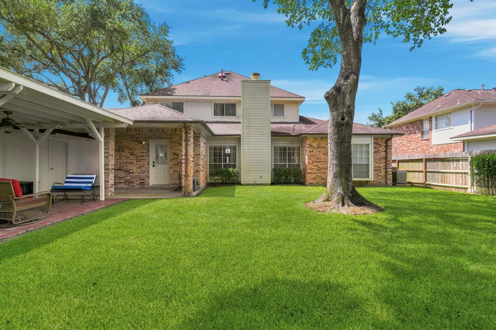 23027 Red River Drive