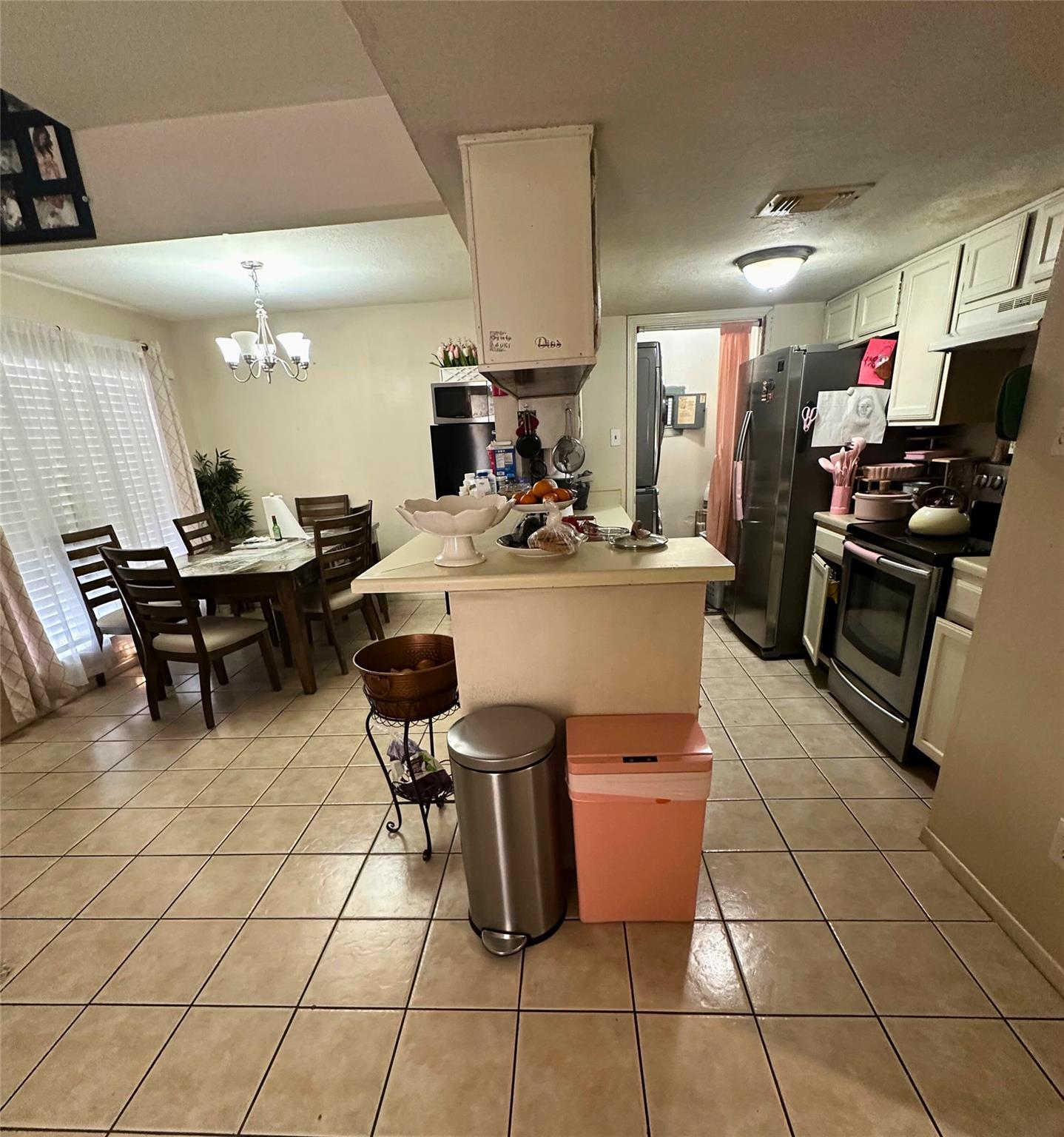 7120 Cole Creek Drive
