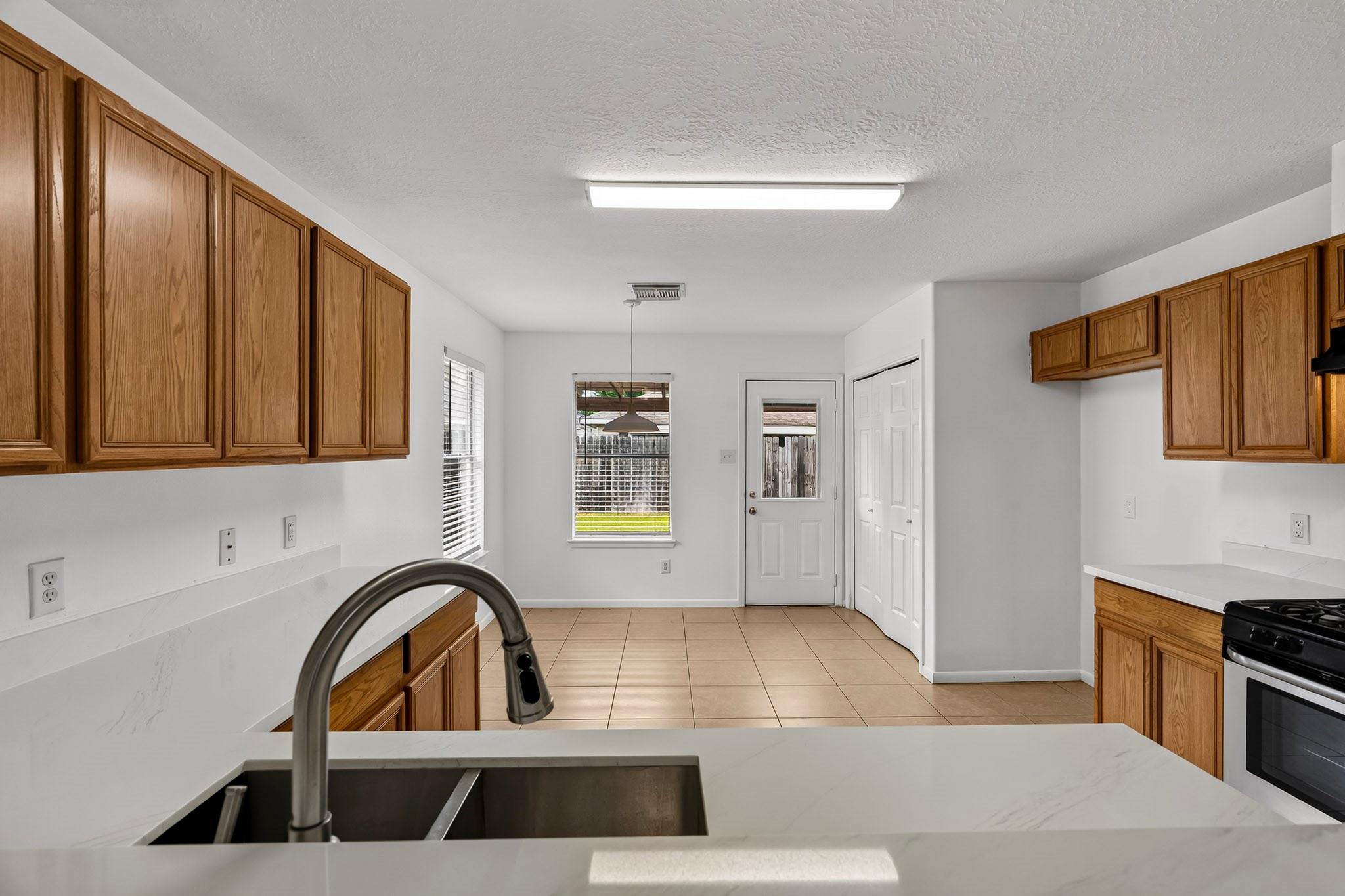 6315 Nullarbor Court