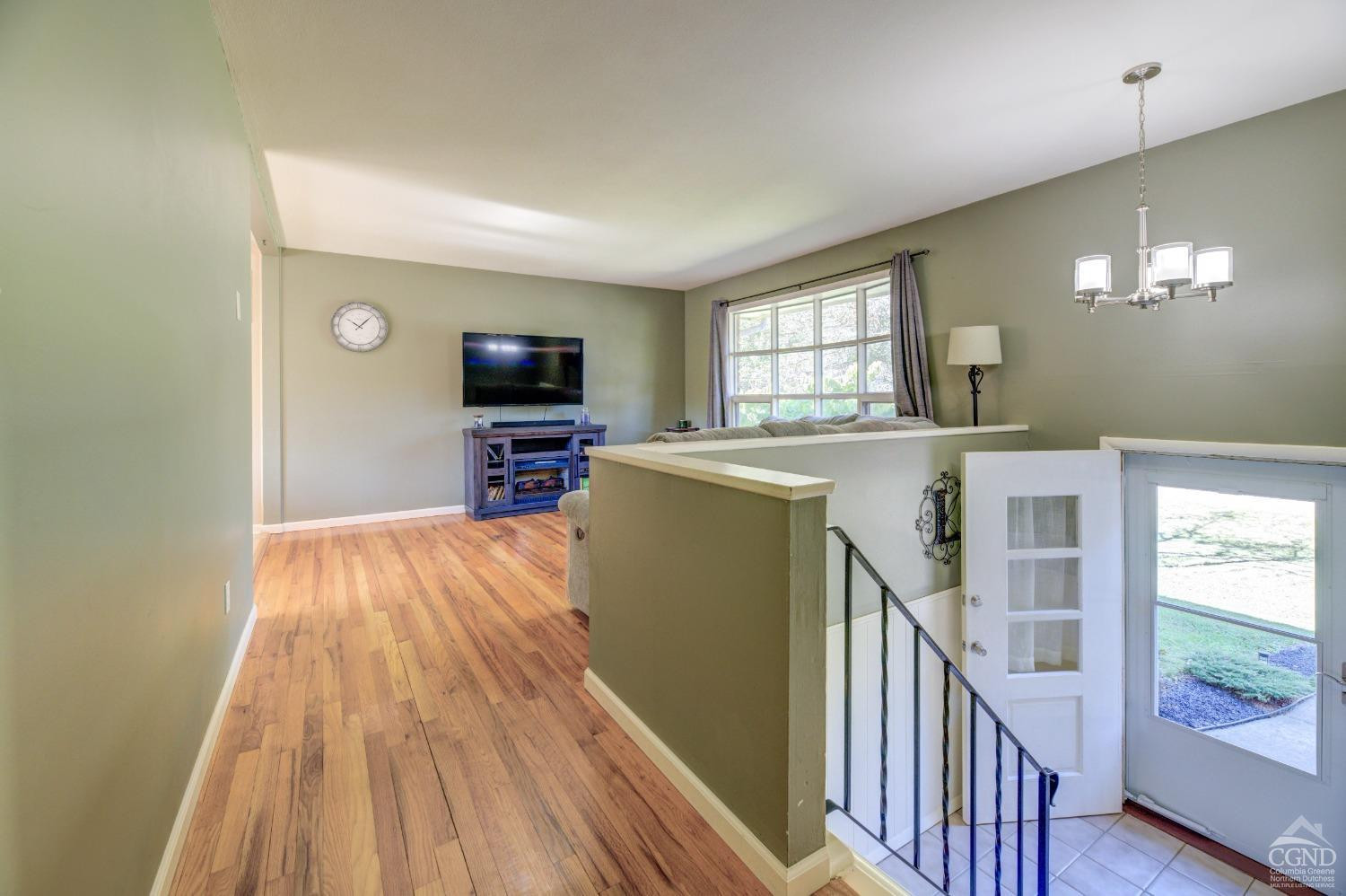 71 Elting Ridge