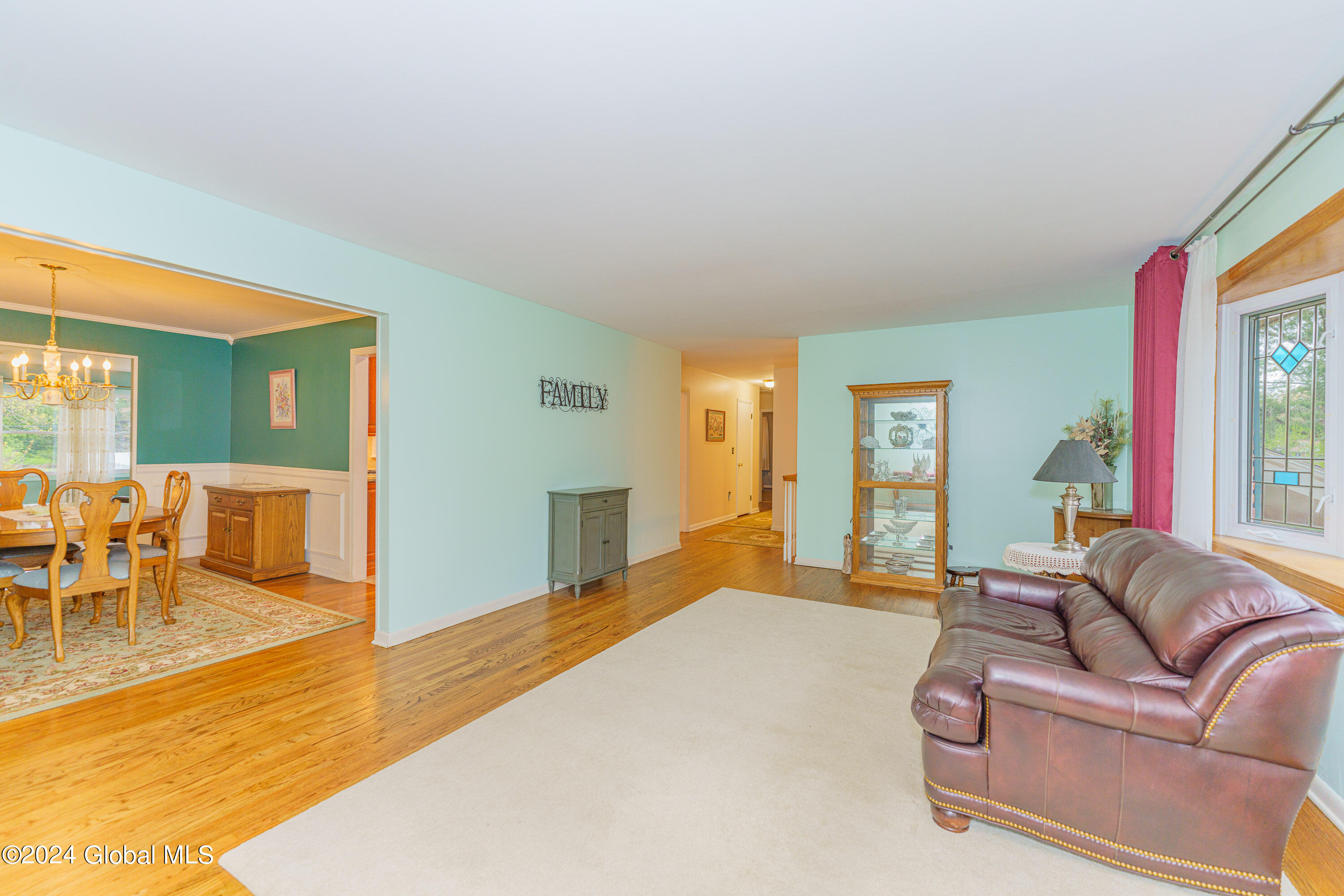 1176 Fernwood Drive