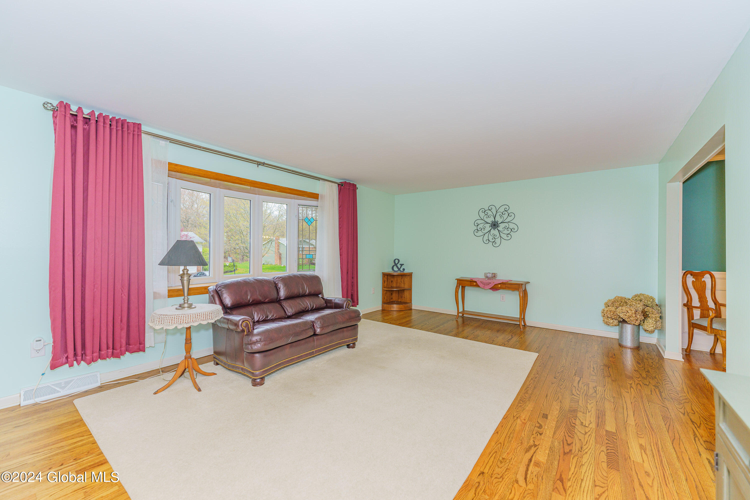1176 Fernwood Drive