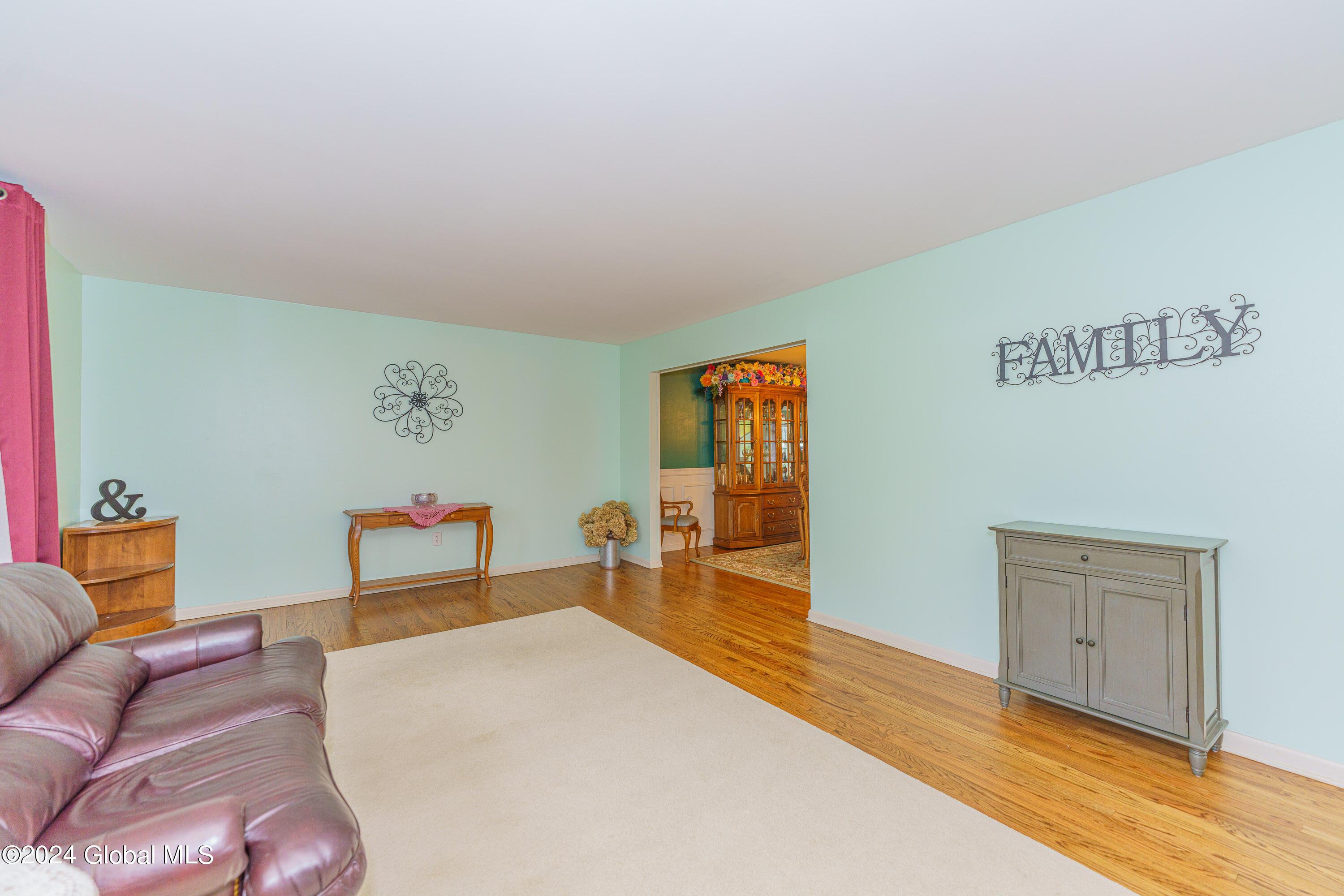 1176 Fernwood Drive