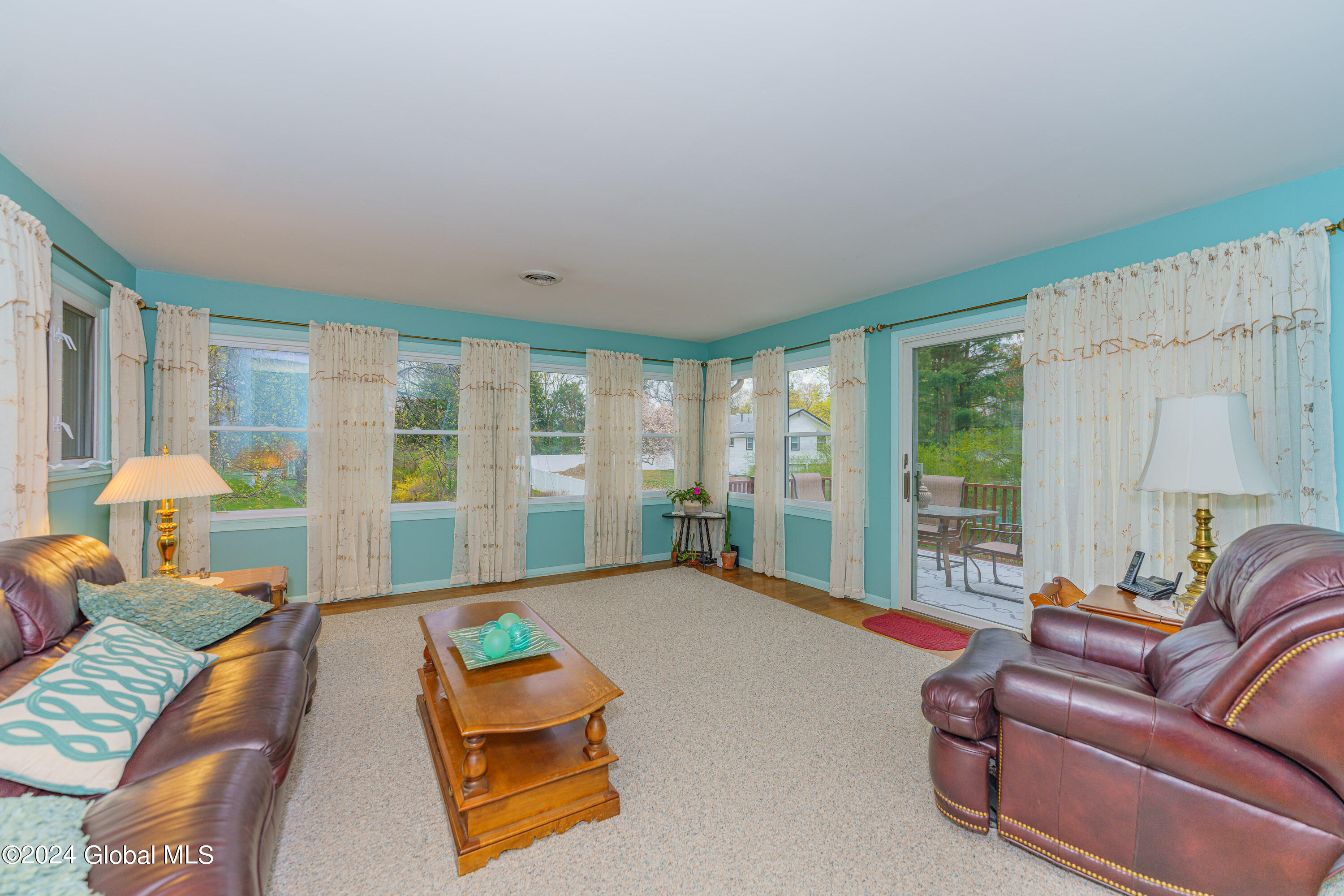 1176 Fernwood Drive