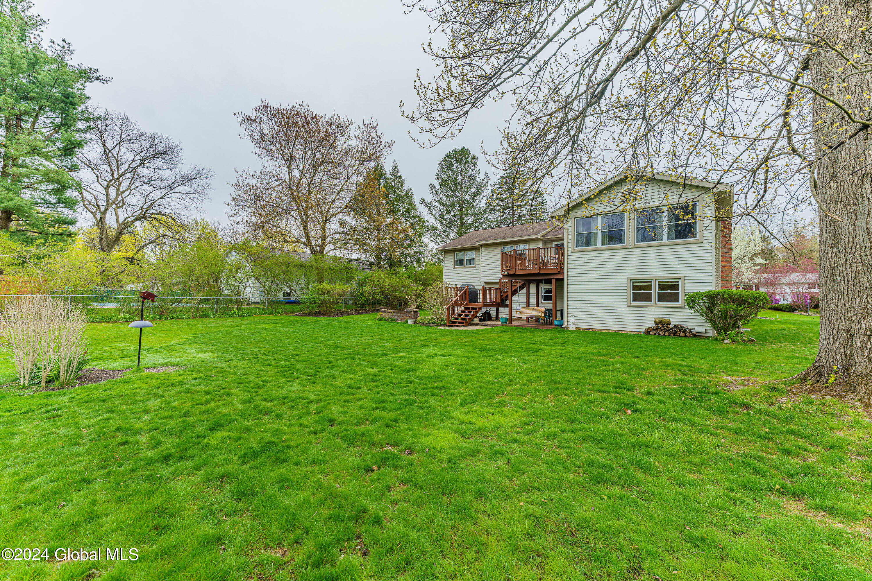 1176 Fernwood Drive