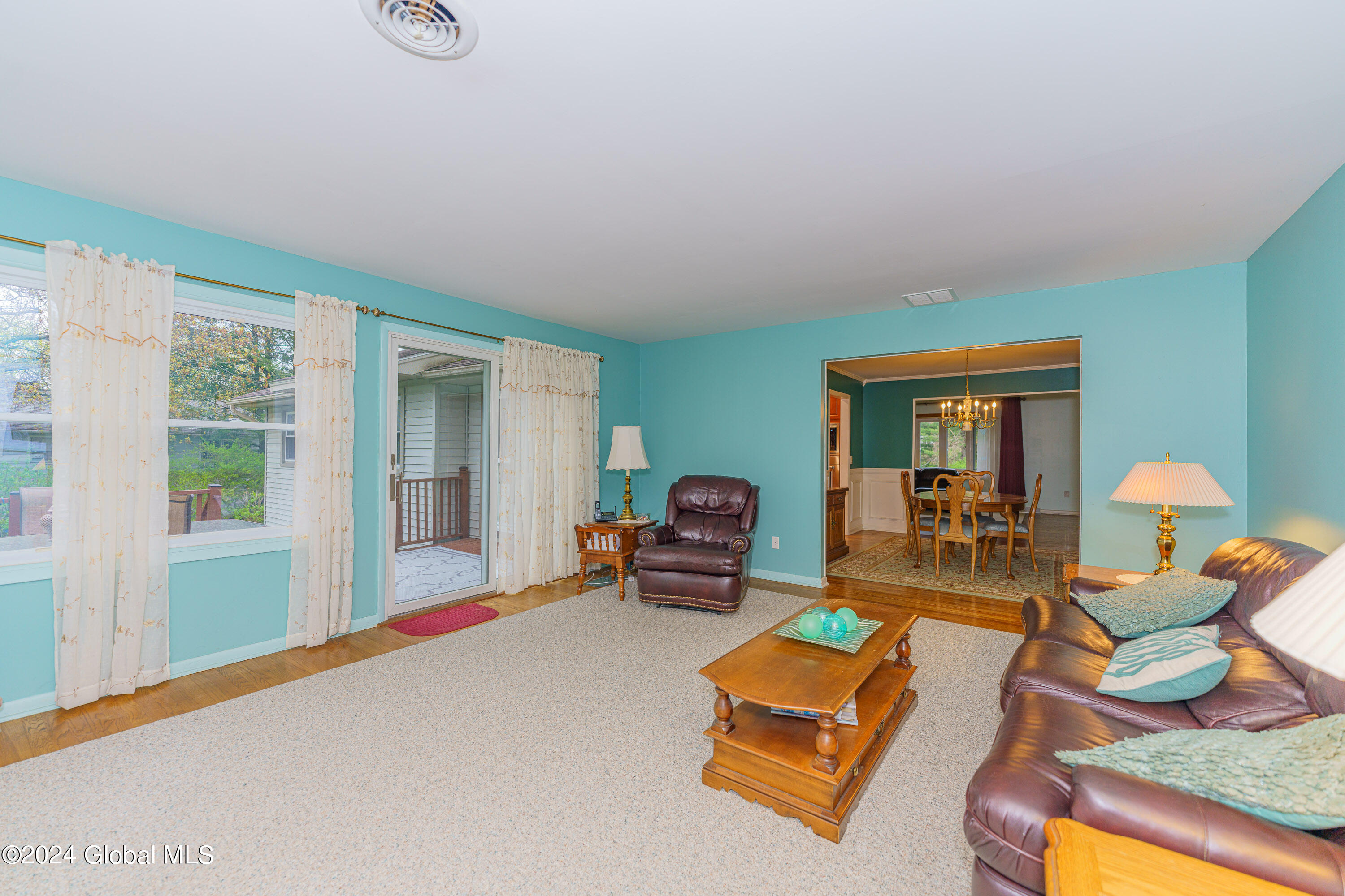 1176 Fernwood Drive