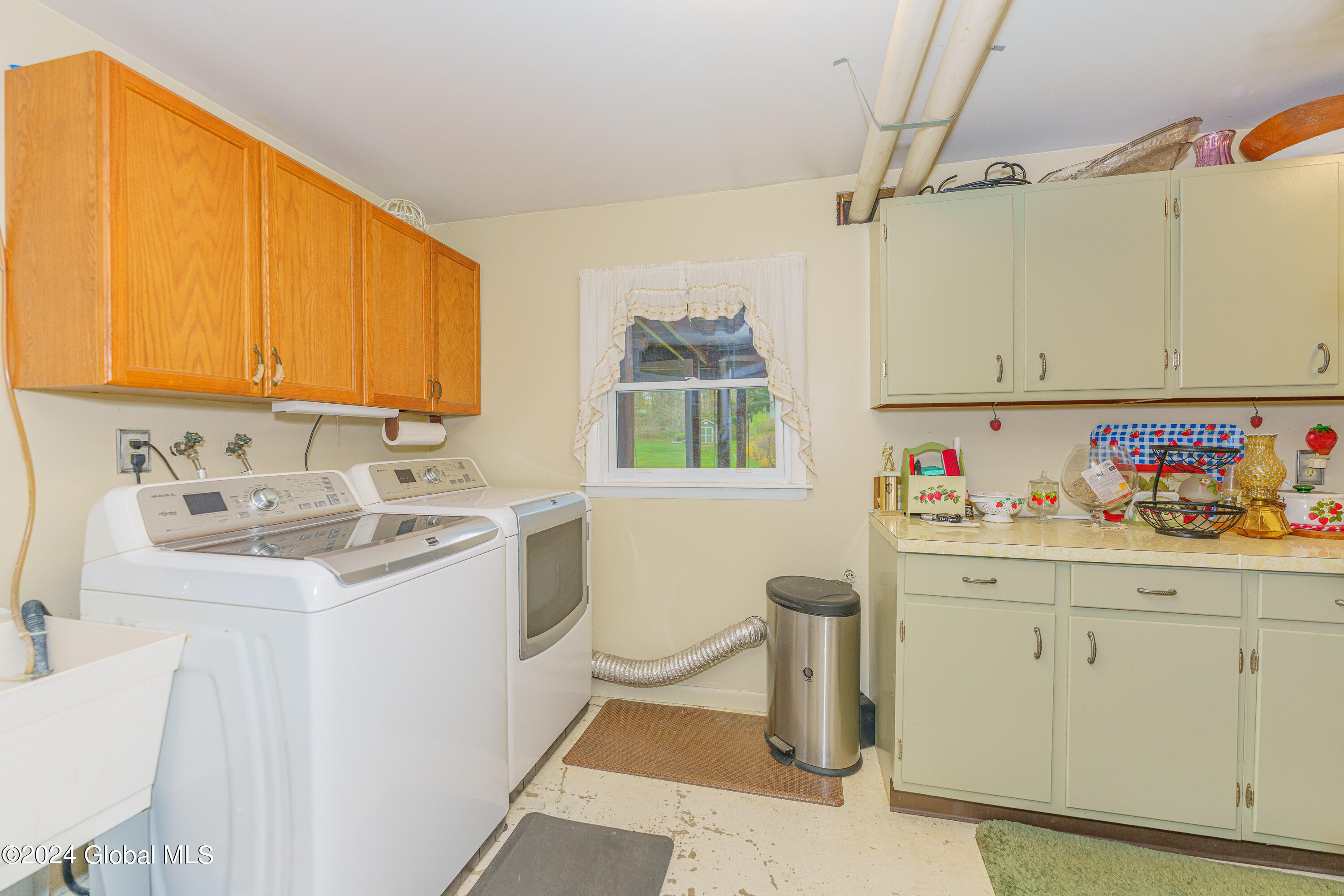 1176 Fernwood Drive
