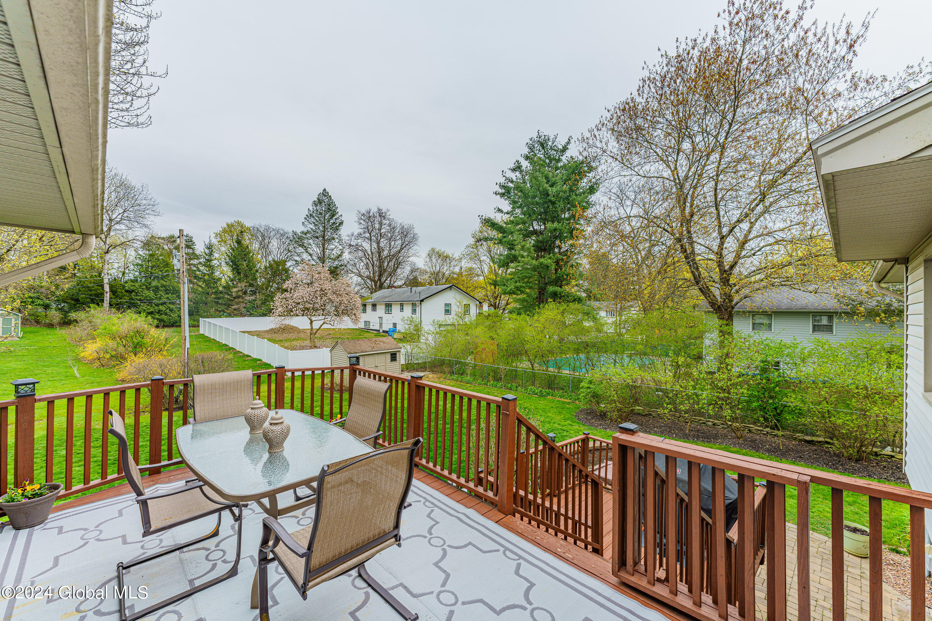 1176 Fernwood Drive